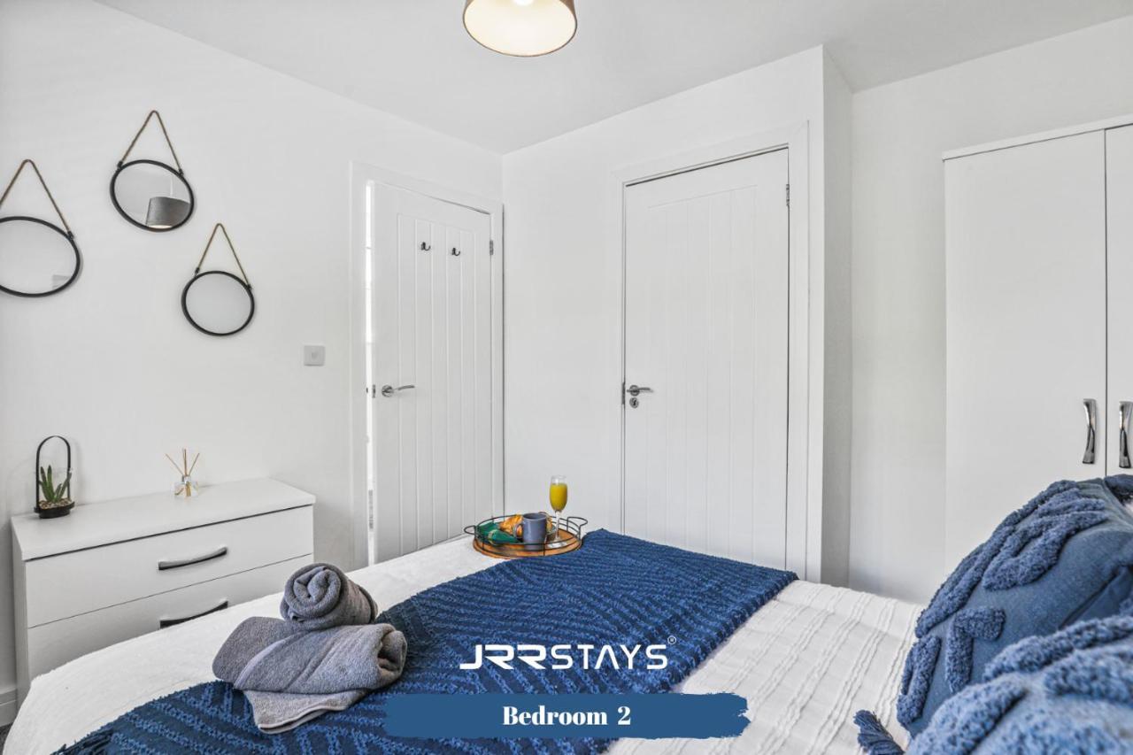 Wolverhampton - Amazing 3 Bedroom, Sleeps 6, Wi-Fi - Jrr Stays Zewnętrze zdjęcie