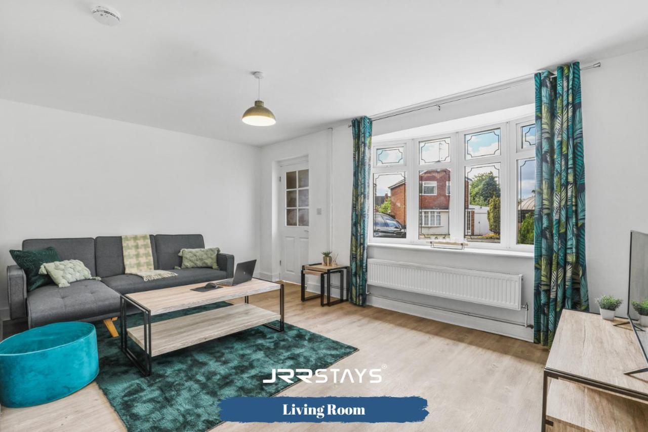 Wolverhampton - Amazing 3 Bedroom, Sleeps 6, Wi-Fi - Jrr Stays Zewnętrze zdjęcie
