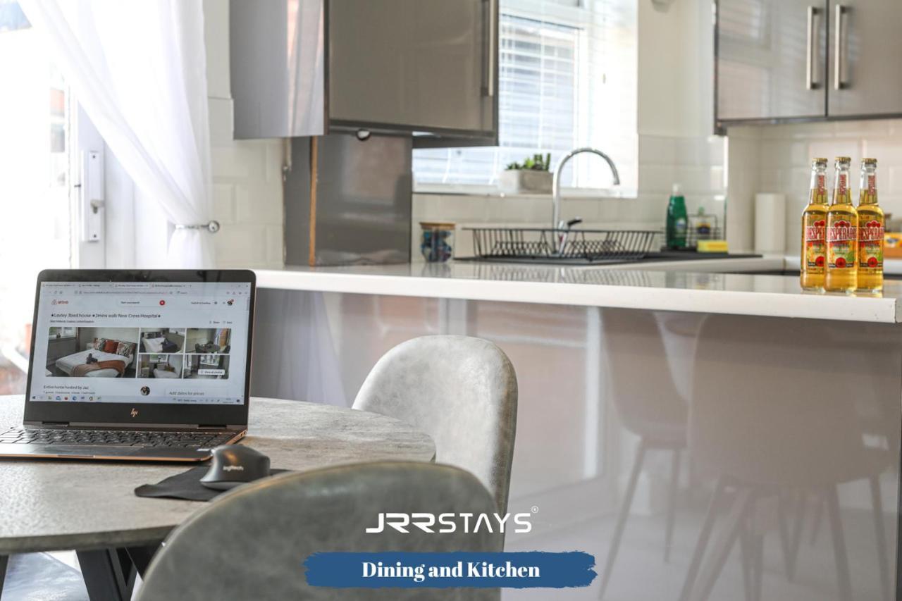 Wolverhampton - Amazing 3 Bedroom, Sleeps 6, Wi-Fi - Jrr Stays Zewnętrze zdjęcie
