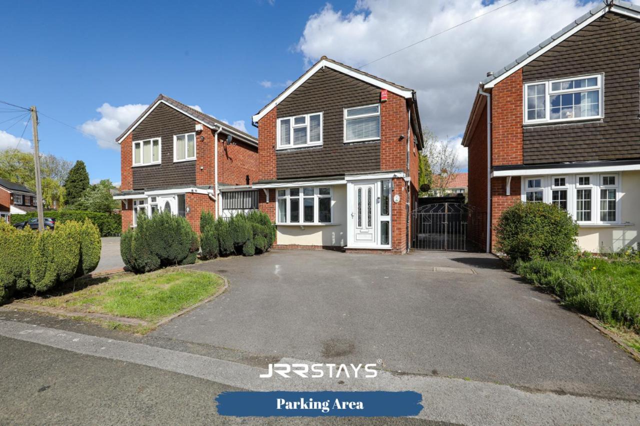 Wolverhampton - Amazing 3 Bedroom, Sleeps 6, Wi-Fi - Jrr Stays Zewnętrze zdjęcie