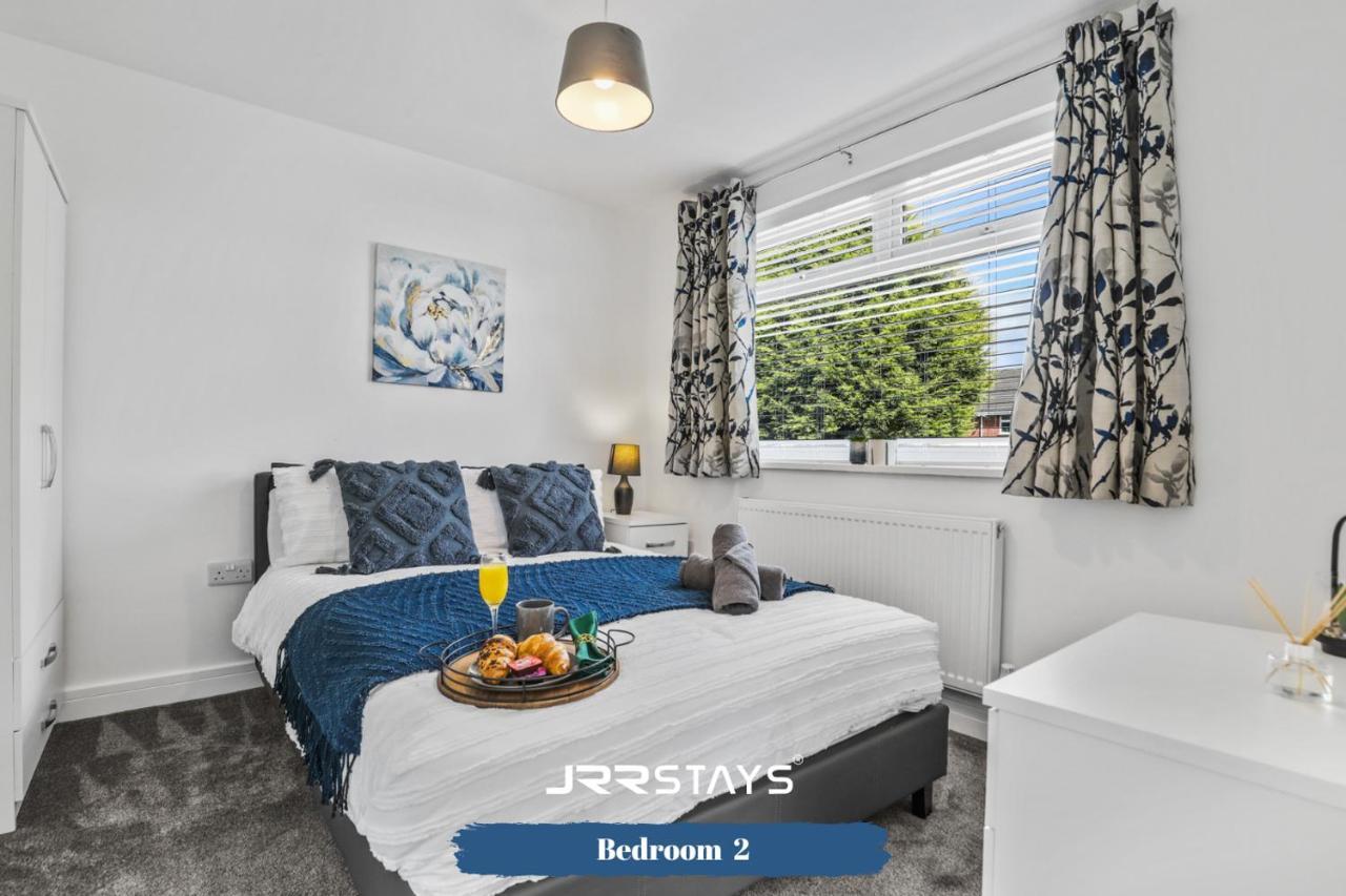 Wolverhampton - Amazing 3 Bedroom, Sleeps 6, Wi-Fi - Jrr Stays Zewnętrze zdjęcie